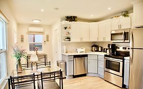 Cozy Home Conveniently Located With King Bed